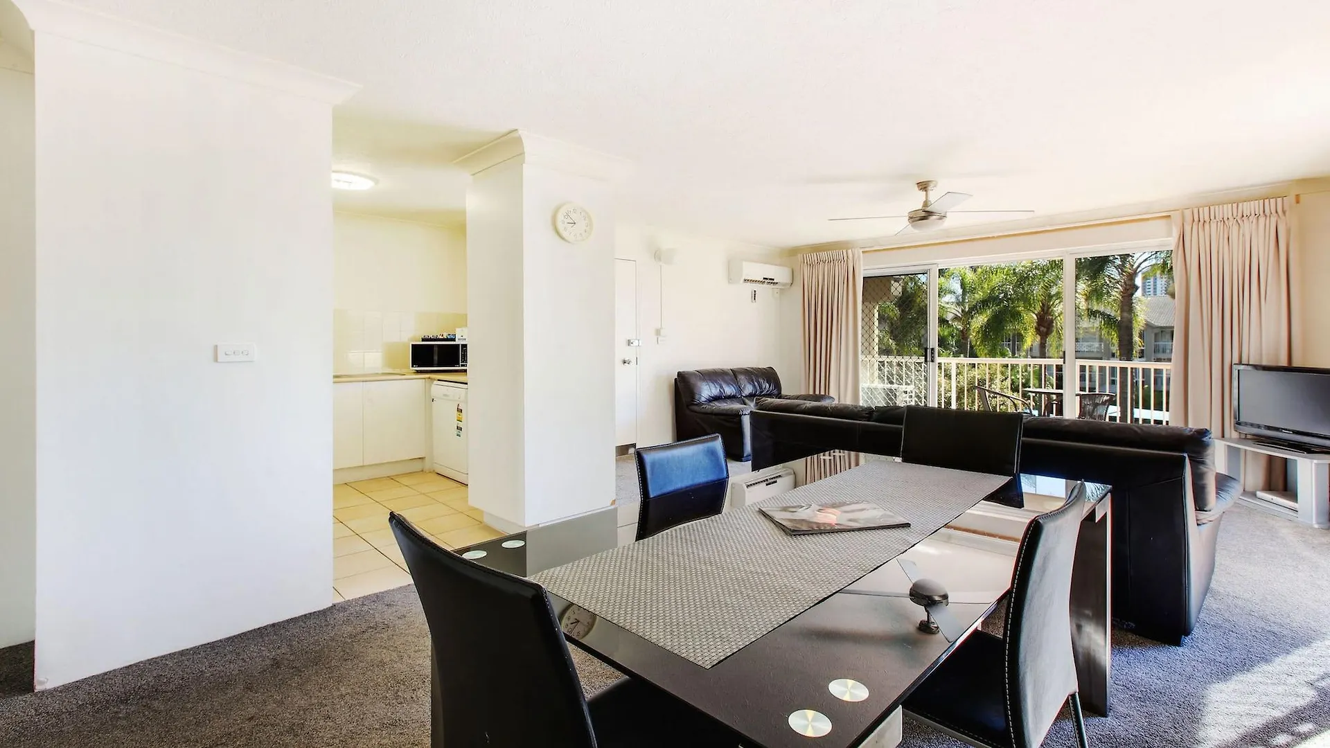 Mari Court Resort Gold Coast 3*,