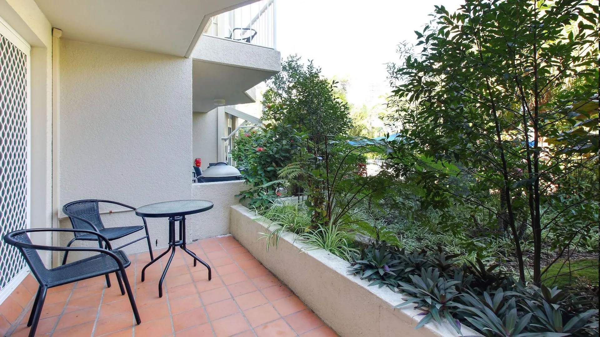 Mari Court Resort Gold Coast Aparthotel