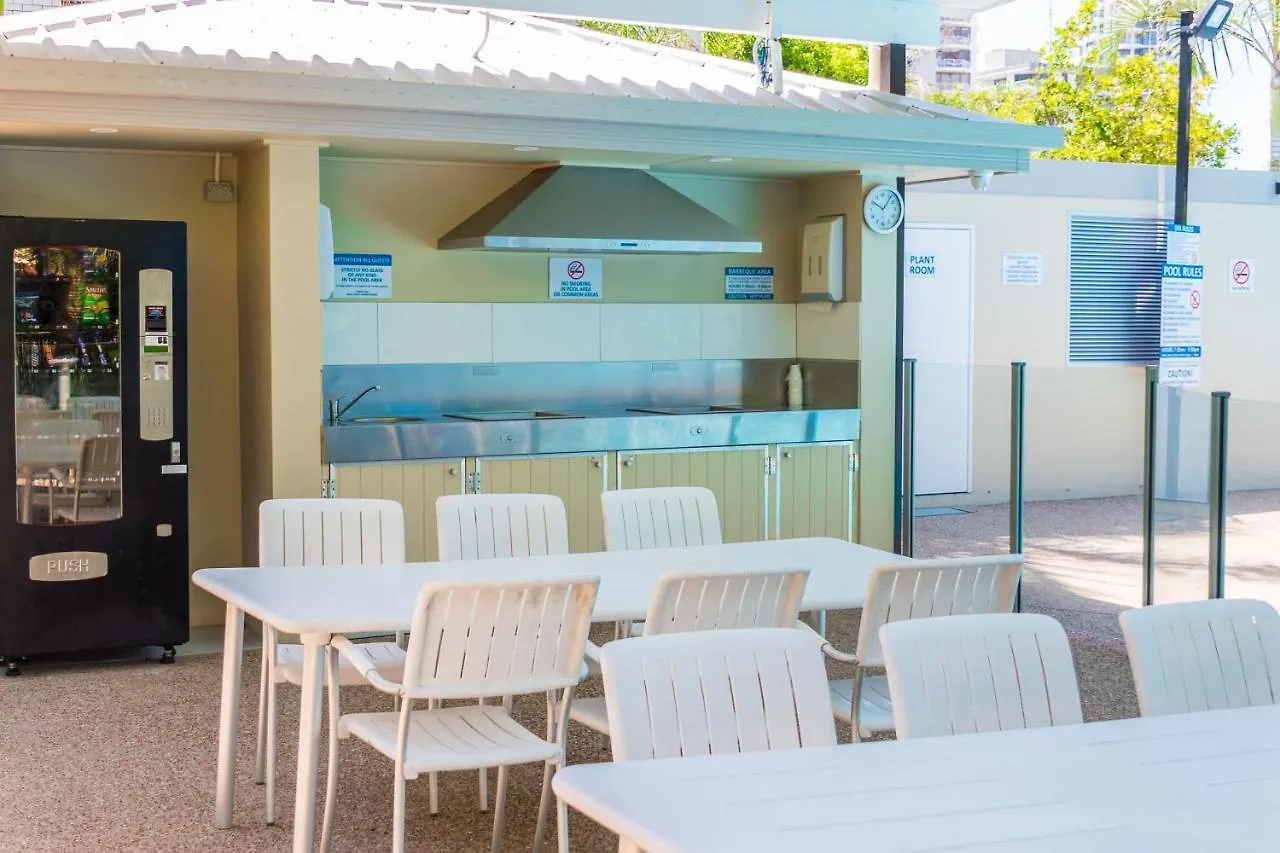 *** Aparthotel Mari Court Resort Gold Coast Australia