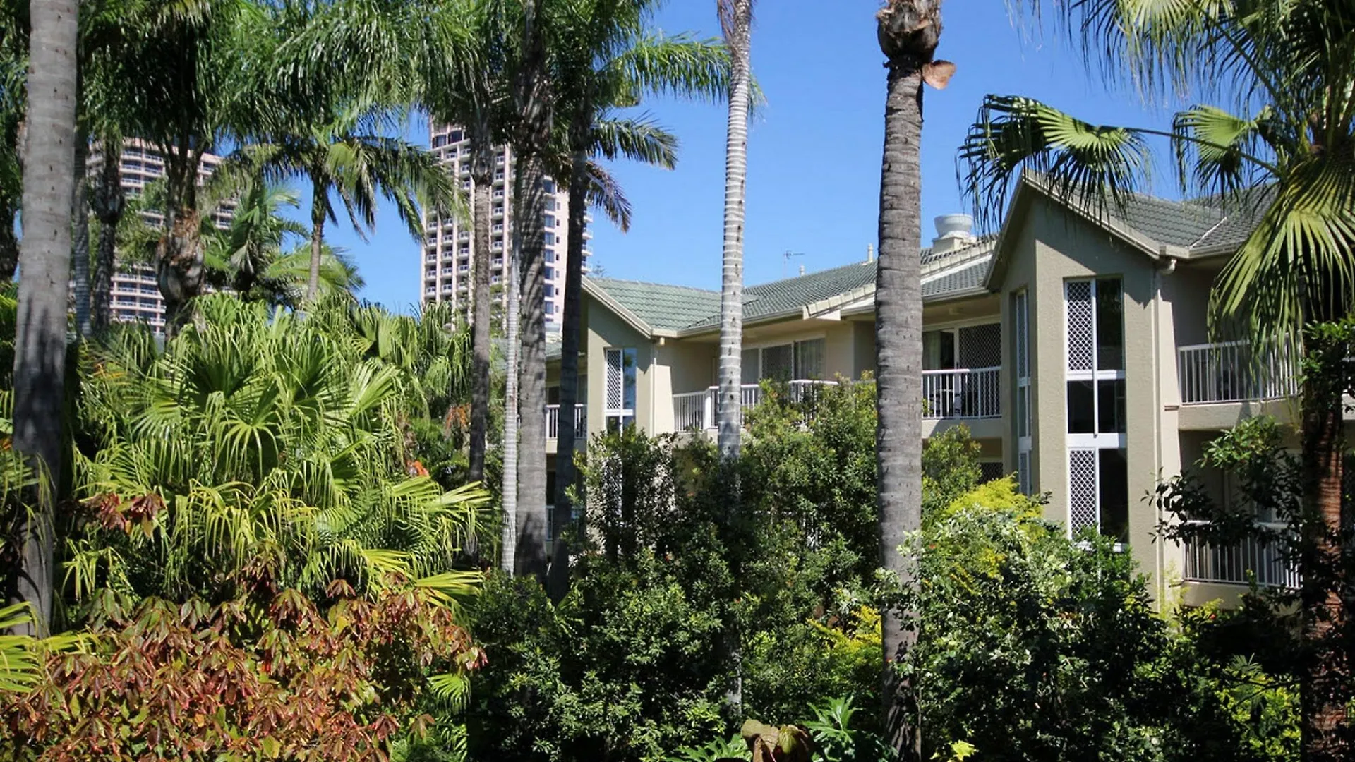 Mari Court Resort Gold Coast Aparthotel