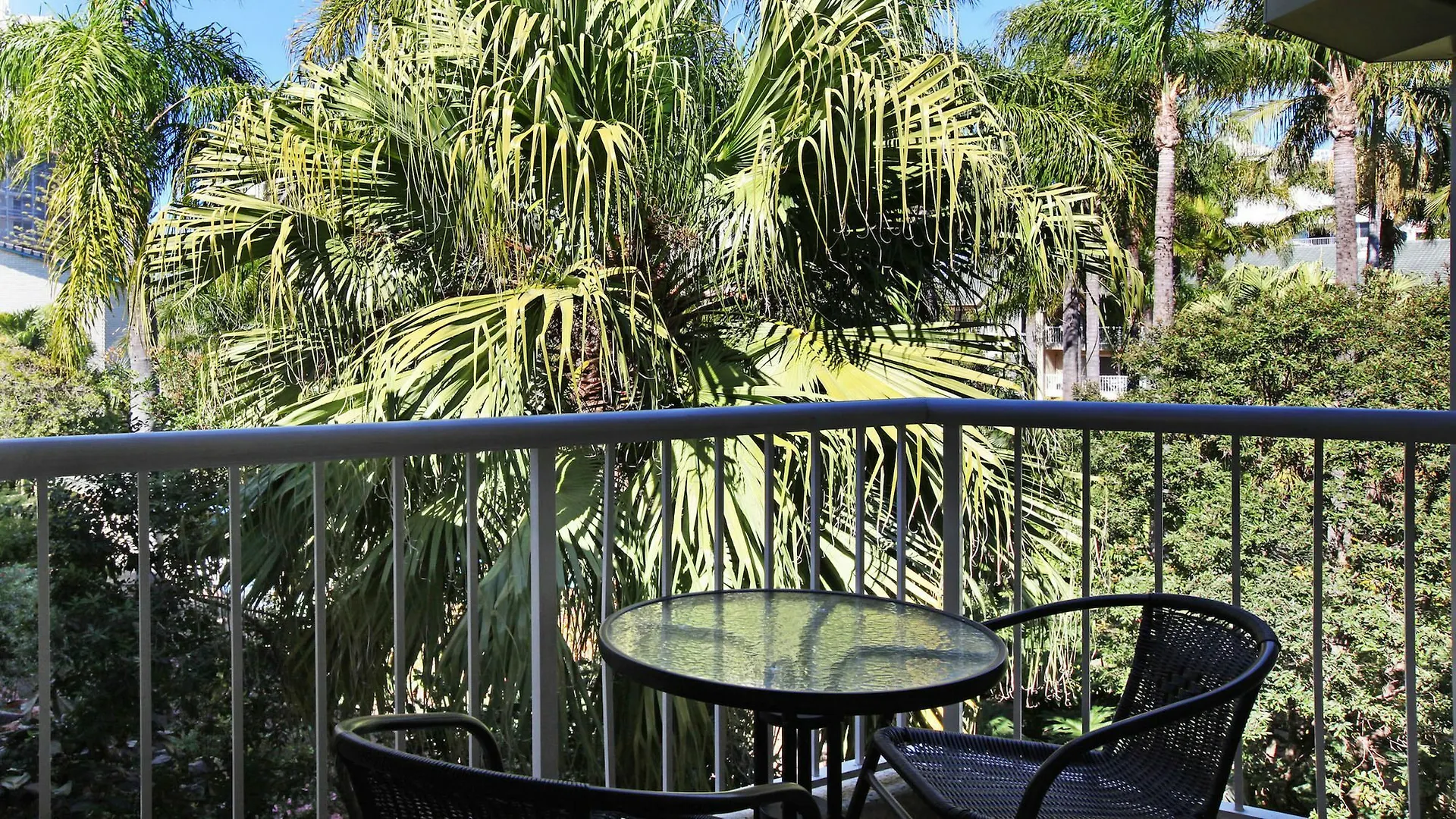 *** Aparthotel Mari Court Resort Gold Coast Australia
